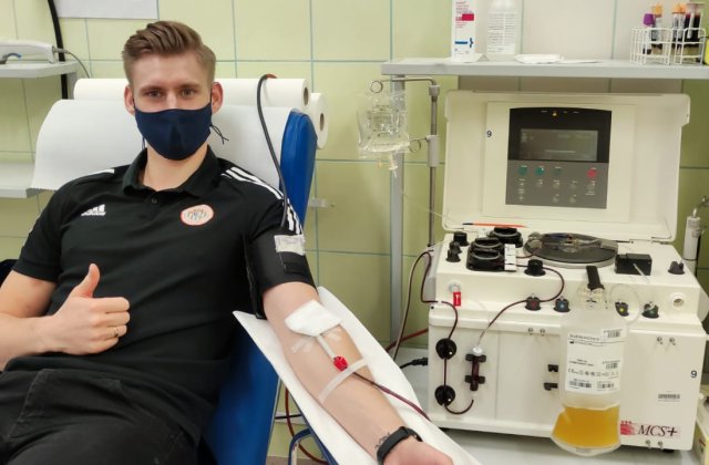 Mikołaj Kupiec zachęca do oddawania osocza 
