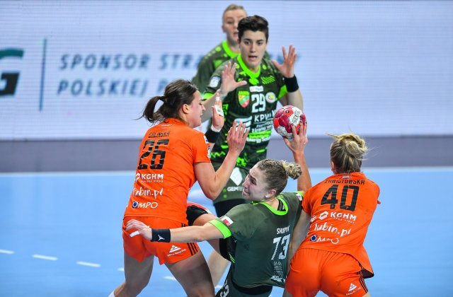 Derby pod kontrolą