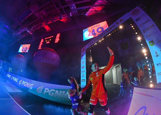 Metraco Zagłębie Lubin – Eurobud JKS Jarosław 33:25 (15:12)