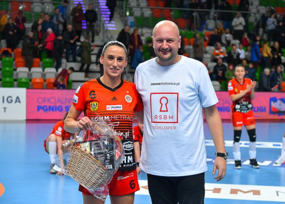 Metraco Zagłębie Lubin – Eurobud JKS Jarosław 33:25 (15:12)