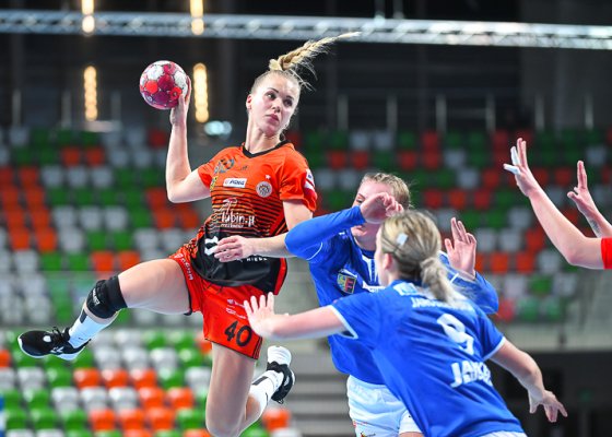 MKS Zagłębie Lubin – Eurobud JKS Jarosław 32:24 (18:13)