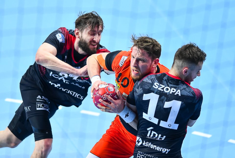 MKS Zagłębie Lubin – Piotrkowianin Piotrków Trybunalski 24:19 (8:7)
