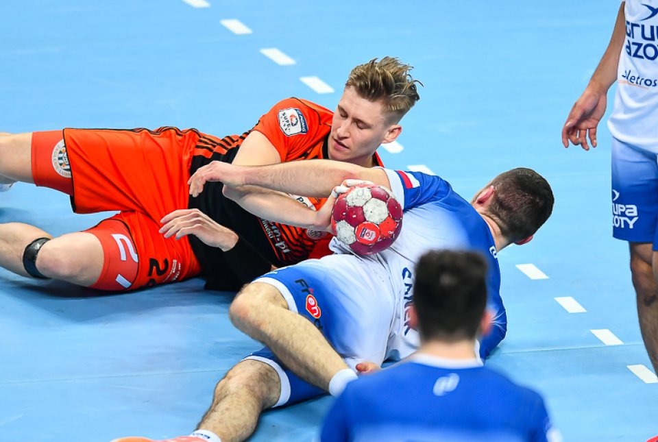 MKS Zagłębie Lubin - Grupa Azoty Tarnów 26:22 (10:12)