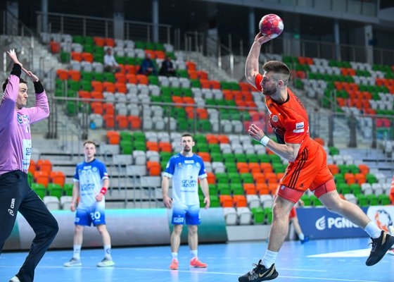 MKS Zagłębie Lubin - Grupa Azoty Tarnów 26:22 (10:12)