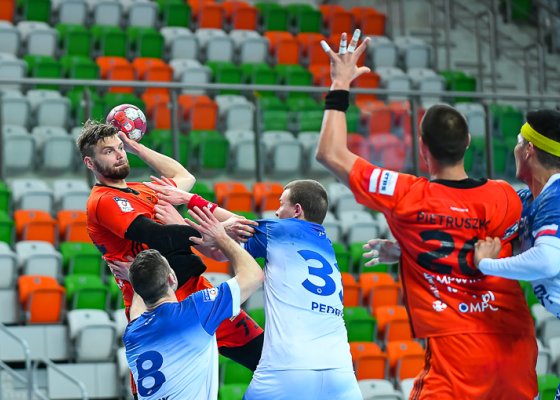 MKS Zagłębie Lubin - Grupa Azoty Tarnów 26:22 (10:12)