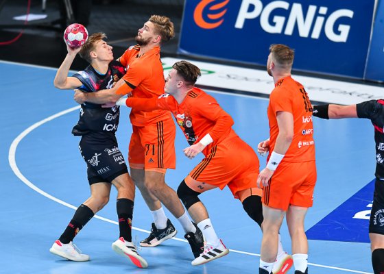MKS Zagłębie Lubin – Piotrkowianin Piotrków Trybunalski 32:25 (14:11)
