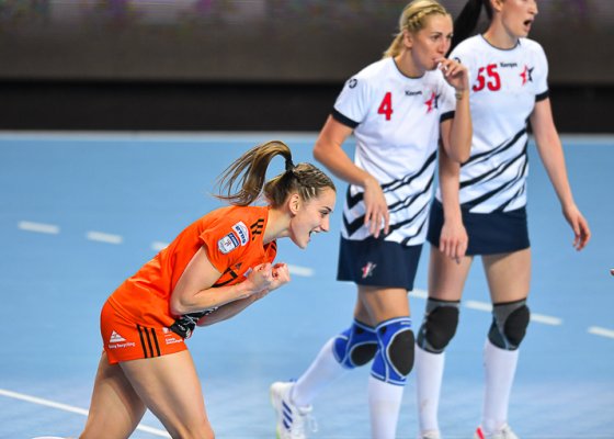 MKS Zagłębie Lubin - Zwiezda Zwienigorod 33:29 (18:11)