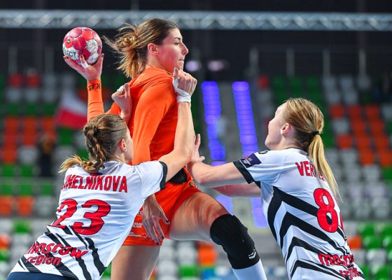 MKS Zagłębie Lubin - Zwiezda Zwienigorod 33:29 (18:11)