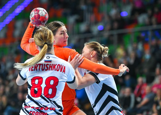 MKS Zagłębie Lubin - Zwiezda Zwienigorod 33:29 (18:11)