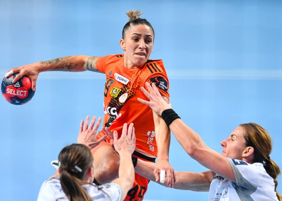 MKS Zagłębie Lubin - SG BBM Bietigheim 21:33 (8:19)