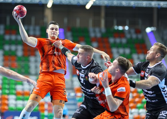 MKS Zagłębie Lubin – Piotrkowianin Piotrków Trybunalski 23:22 (9:8)