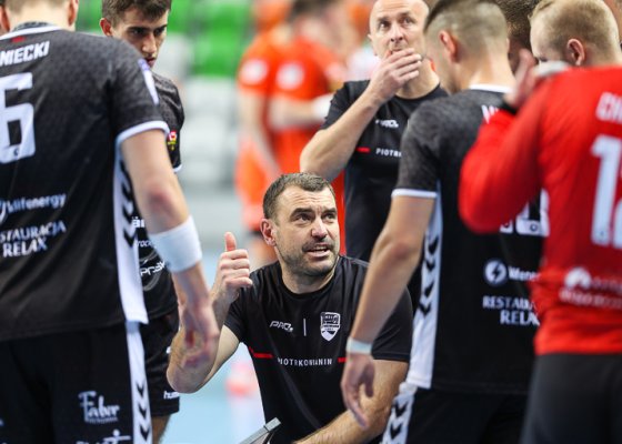MKS Zagłębie Lubin – Piotrkowianin Piotrków Trybunalski 23:22 (9:8)